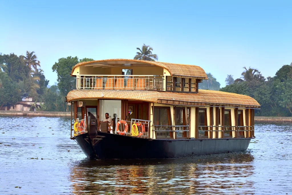 Cosy Houseboats
