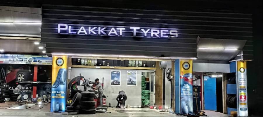 Plakkat Tyres