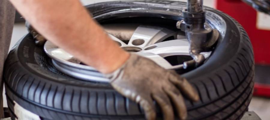 Thayyil Tyre Service