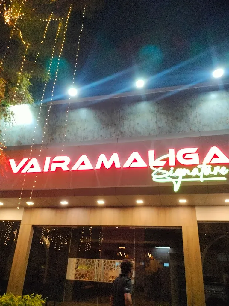 Vairamaligai Rooftop Restaurant