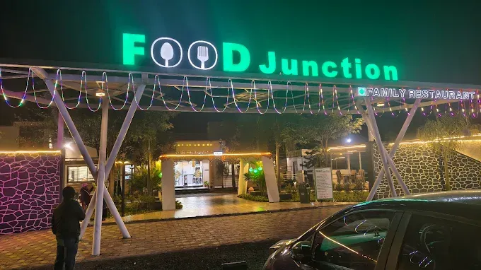 FOOD Junction - Pure Veg Family Restaurant