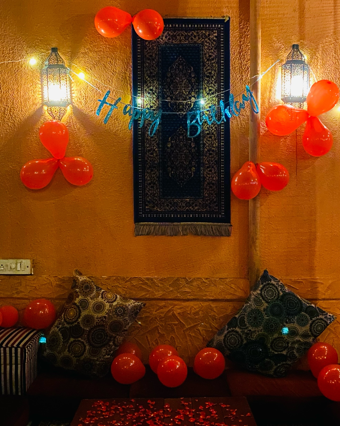 Qainaat The Rooftop Cafe
