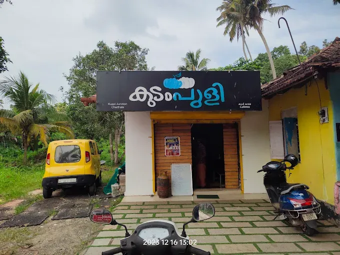 kudampuli garden cafe