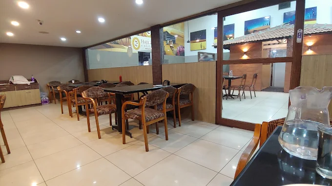 Haji Makaan Restaurant
