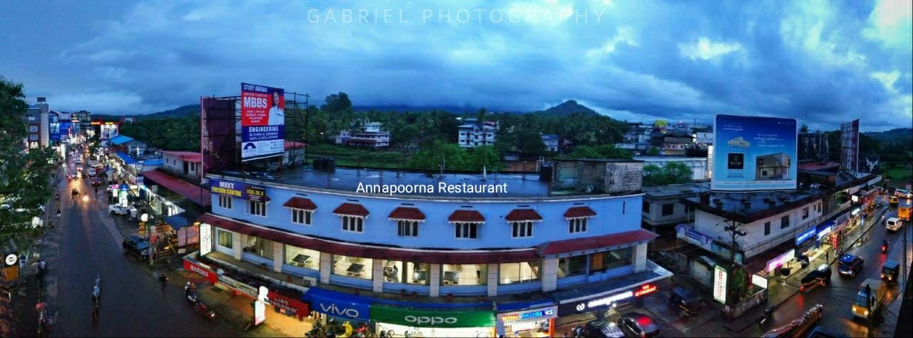 Annapoorna Vegetarian Restaurant