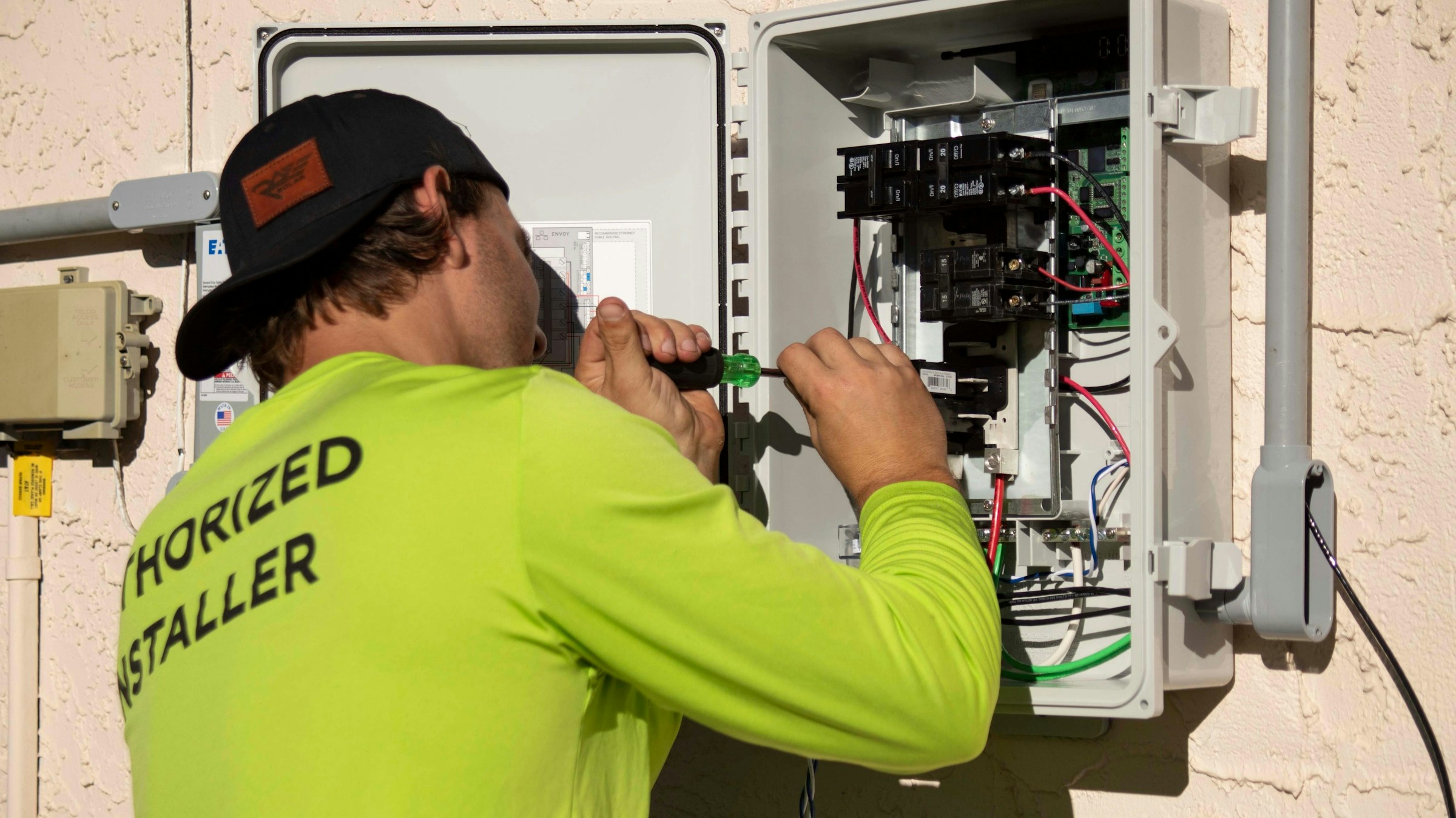 UNITED ELECTRO SERVICES