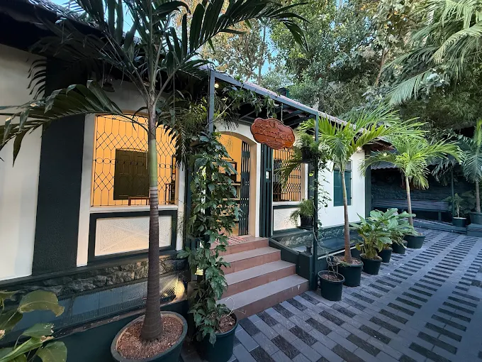 Le Lumiere Restaurant
